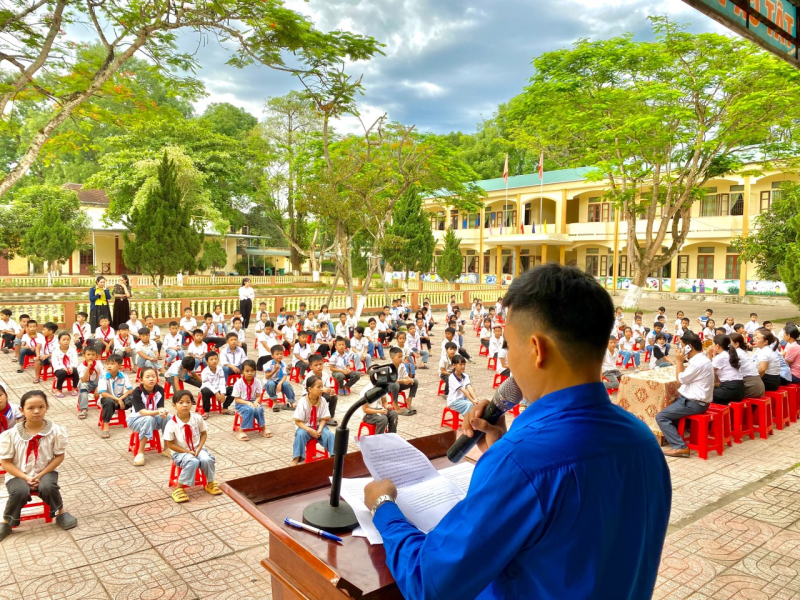 Hình ảnh lễ phát động tháng hành động vì trẻ em,khai mạc ldayj bơi hè 2024.